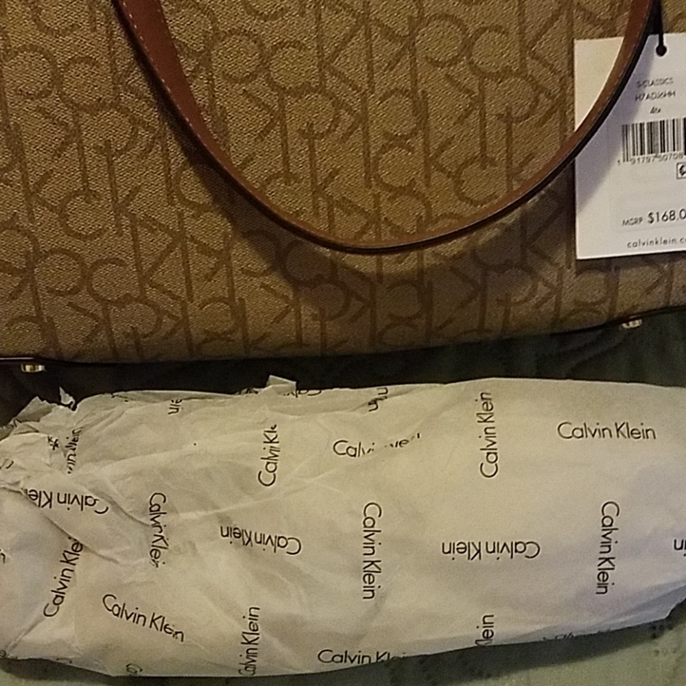calvin klein handbag 14"x12" - Picture 5 of 5